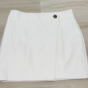 Ci Sono White faux leather Mini Skirt with Button Detail